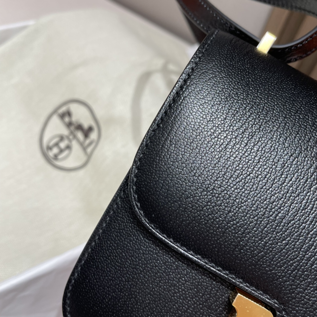 HERMES 爱马仕 Constance 康康 Constance 18cm 山羊皮Chevre Mysore 89 黑色Noir