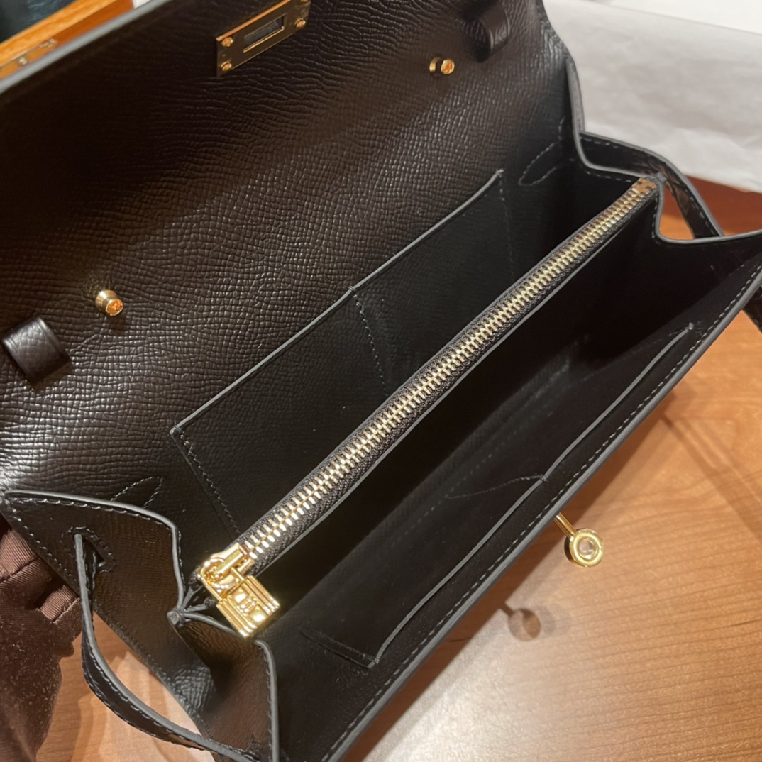 HERMES 爱马仕Kelly to go Touch epsom/美洲鳄 CC89 Nior 经典黑 配了鳄鱼皮整只包都高级了 进口蜜蜡线 全手工制作