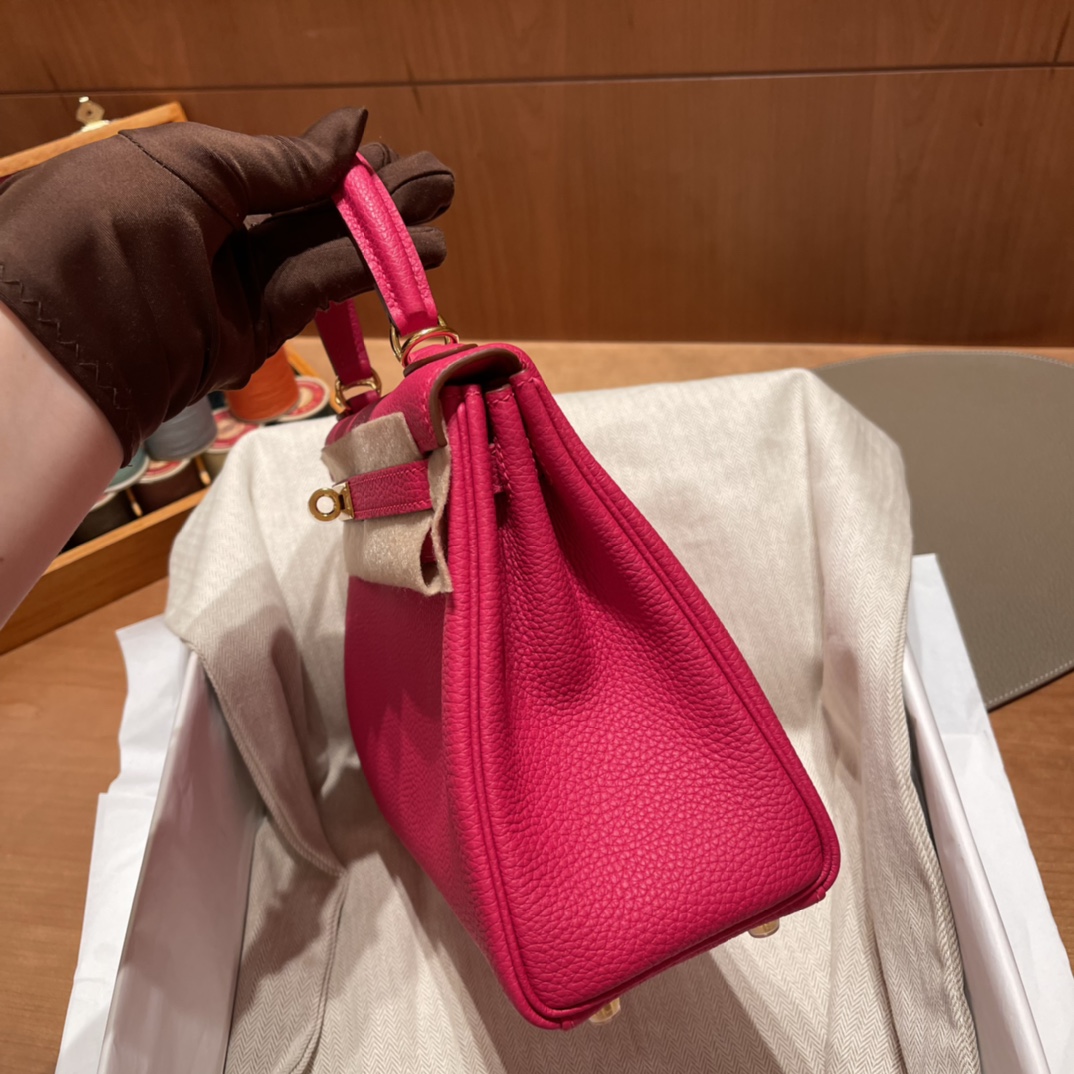 HERMES 爱马仕 Kelly 25cm 内缝 togo皮 0D 玫瑰墨西哥粉Rose Mexico 这颜色用一个字形容就是“魅”