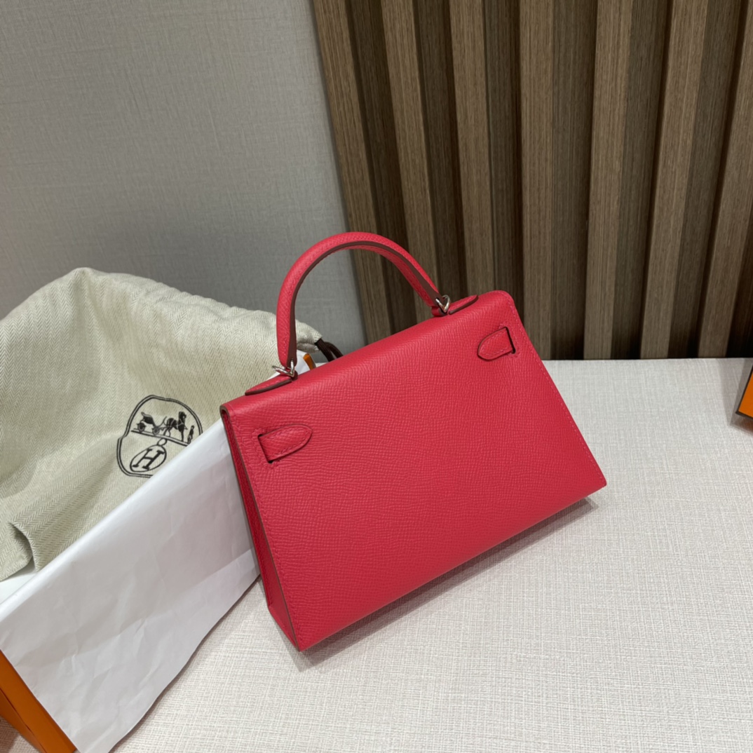 HERMES 爱马仕 Mini Kelly 二代 Epsom皮 mini届的扛把子 行情价很明朗 众人心中的白月光 i6 极致粉Rose Extreme