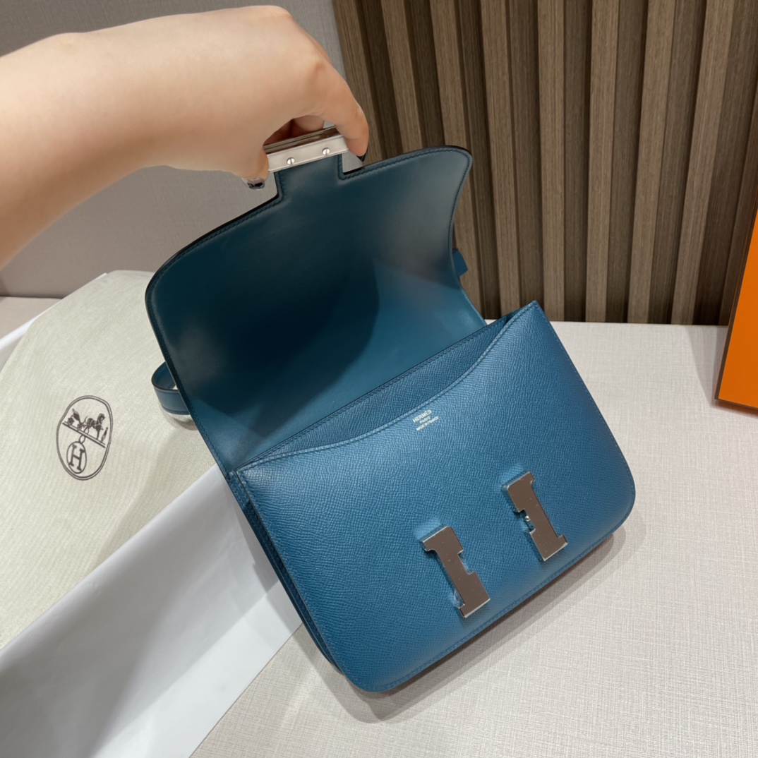 HERMES 爱马仕 Constance 24cm Epsom皮 W0 博斯普鲁斯海峡绿