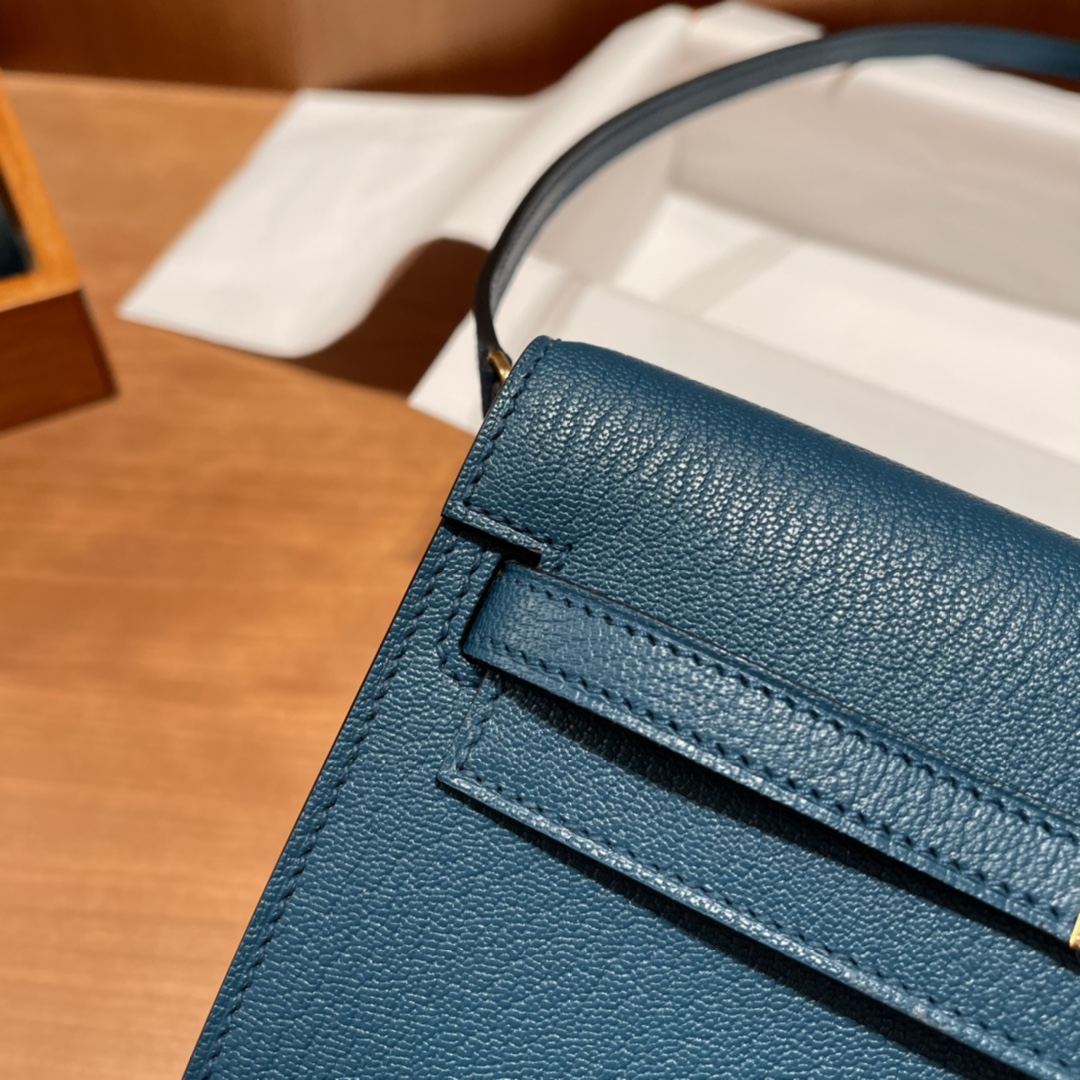 HERMES 爱马仕Kelly to go小斜挎 山羊皮Chevre Mysore 进口蜜蜡线 全手工制作