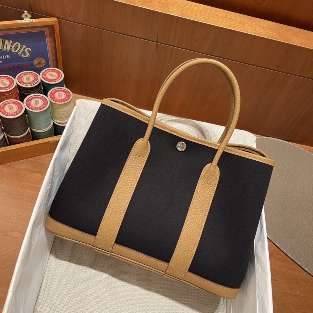 HERMES 爱马仕 Garden Party 30cm 帆布拼Negonda 89 黑色/4B 饼干色 帆布更轻便 妈咪包通勤包首选 实用兼美貌型选手