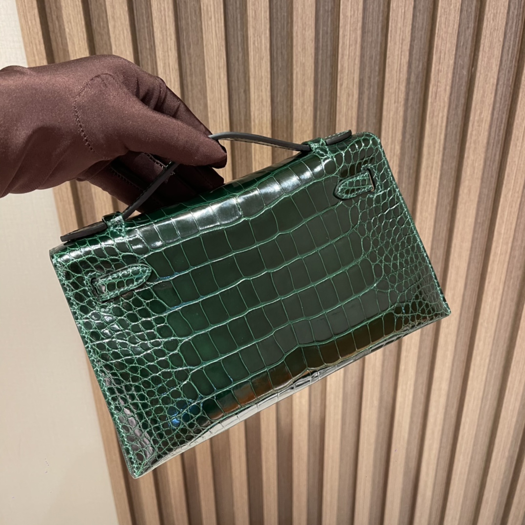 HERMES 爱马仕 Kelly Pochette 一代 美洲Alligator 亮面shiny 刻方块 ️67 祖母绿Vert Fonce 最经典的绿色没有之一 进口蜜蜡线 全手工制作