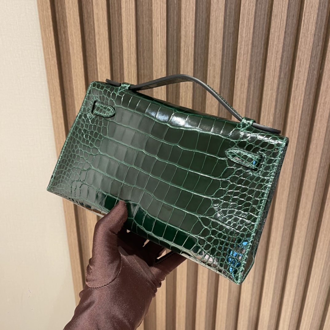 HERMES 爱马仕 Kelly Pochette 一代 美洲Alligator 亮面shiny 刻方块 ️67 祖母绿Vert Fonce 最经典的绿色没有之一 进口蜜蜡线 全手工制作