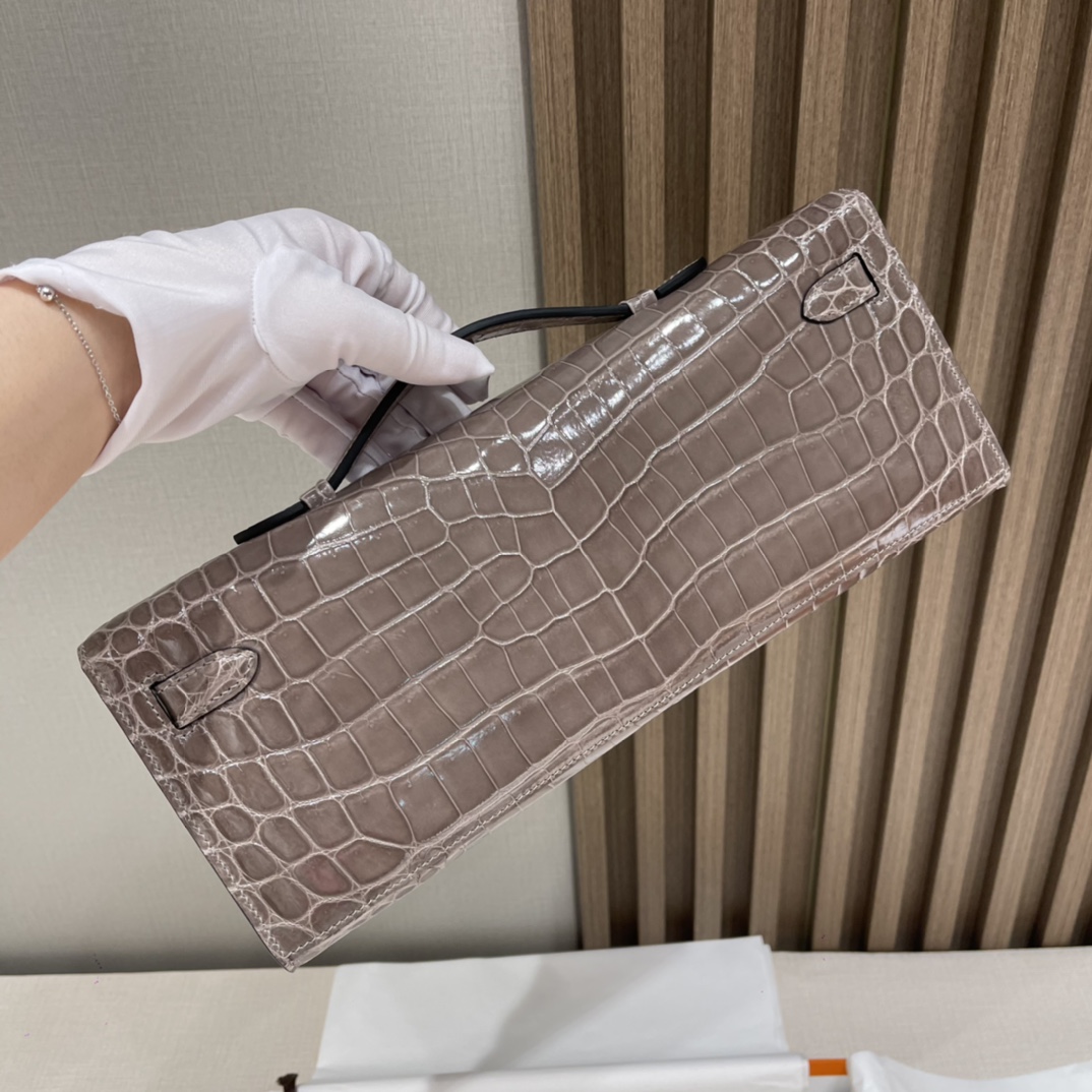 HERMES 爱马仕 Kelly Cut 31cm 尼罗鳄Niloticus 亮面 刻两点•• 81 斑鸠灰Gris Tourterelle 进口蜜蜡线 全手工制作