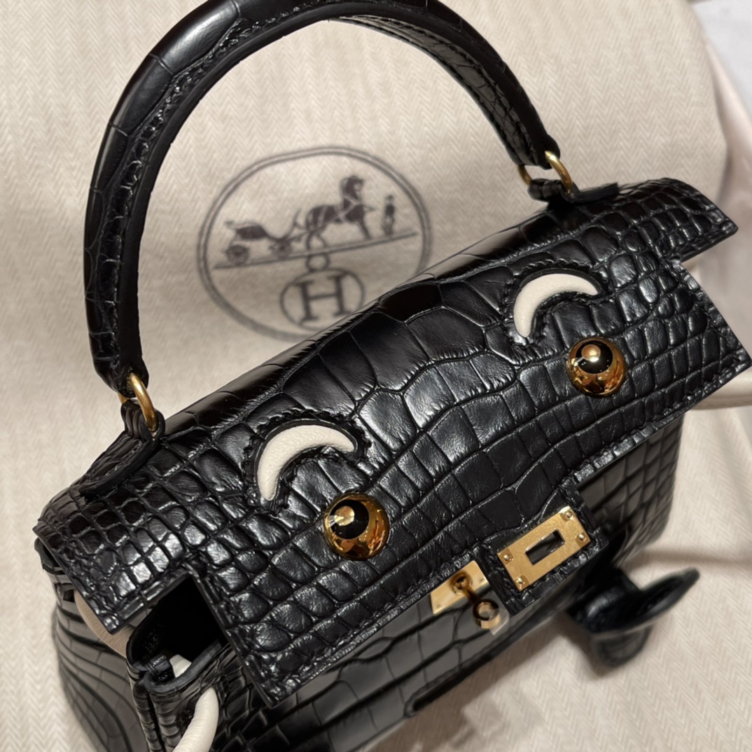 HERMES 爱马仕 Kelly Doll 娃娃包 千禧娃娃 美洲鳄Alligator 雾面Matte 89 黑色/10 奶昔白 进口蜜蜡线 全手工制作