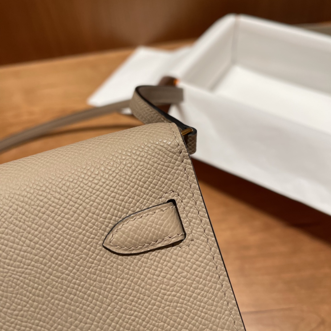 HERMES 爱马仕 Kelly to go Epsom皮 S2 Trench风衣米 一生推的小斜挎 进口蜜蜡线 全手工制作