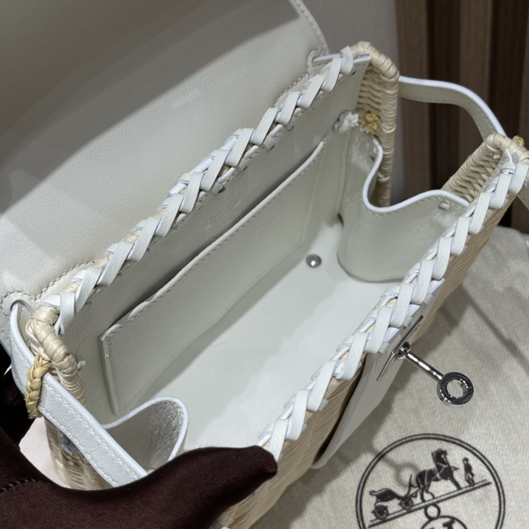 HERMES 爱马仕 Picnic kelly 20cm 竹藤包 swift 01 纯白Blanc 野餐包也能做到这么美 白色很仙 更百搭 进口蜜蜡线 全手工制作
