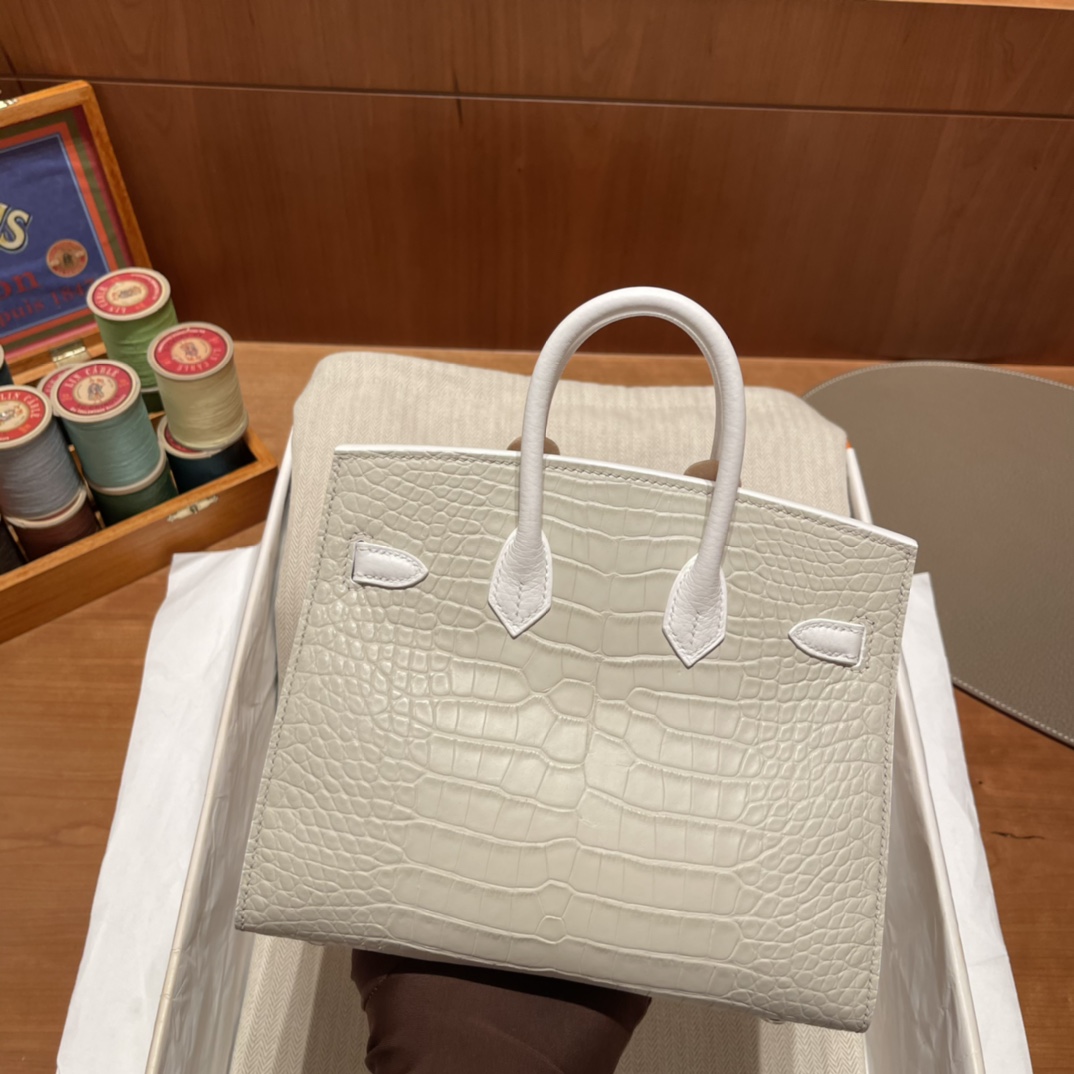 HERMES 爱马仕 小房子 01 纯白tc皮搭配雾面8L 冰川白 进口蜜蜡线 全手工制作