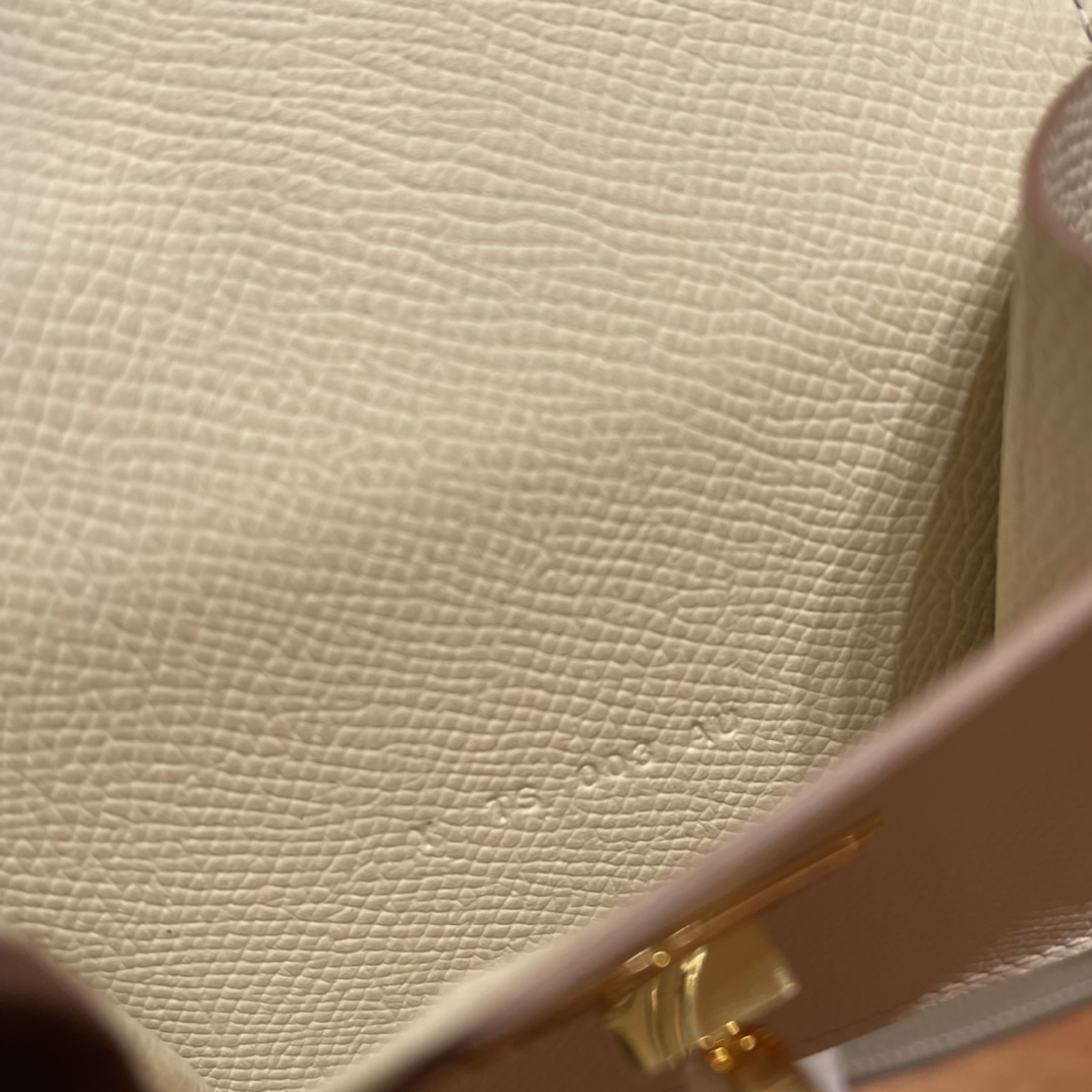 HERMES 爱马仕 Kelly Pocket 卡包 Epsom Craie 10 奶昔白 进口蜜蜡线 全手工制作