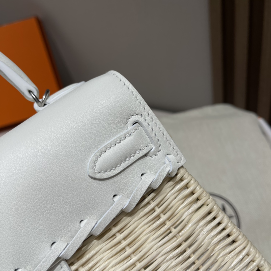 HERMES 爱马仕 Picnic kelly 20cm 竹藤包 swift 01 纯白Blanc 野餐包也能做到这么美 白色很仙 更百搭 进口蜜蜡线 全手工制作
