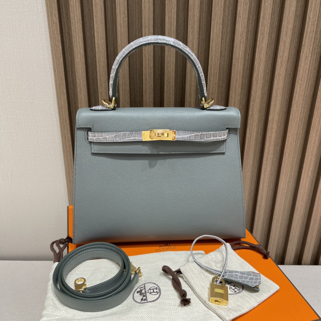 HERMES 爱马仕 Kelly Touch 25cm Epsom皮/亮面尼罗鳄 刻两点•• 74 Bleu Roi蓝灰色  拼鳄鱼又多了一份精致 进口蜜蜡线 全手工制作