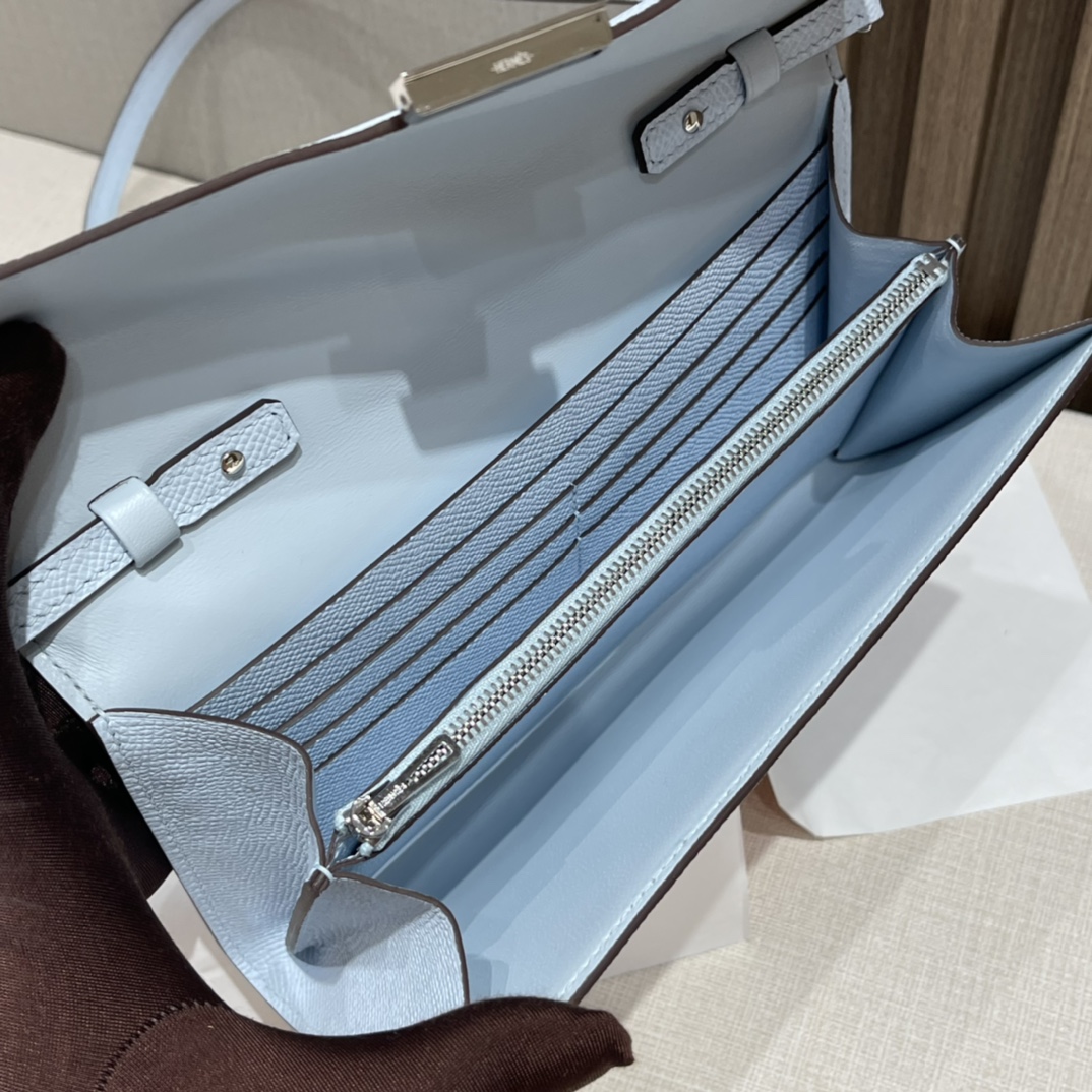HERMES 爱马仕 Constance to go Epsom皮 T0 雾蓝色Blue Brume️ 一生推的小斜挎 进口蜜蜡线 全手工制作