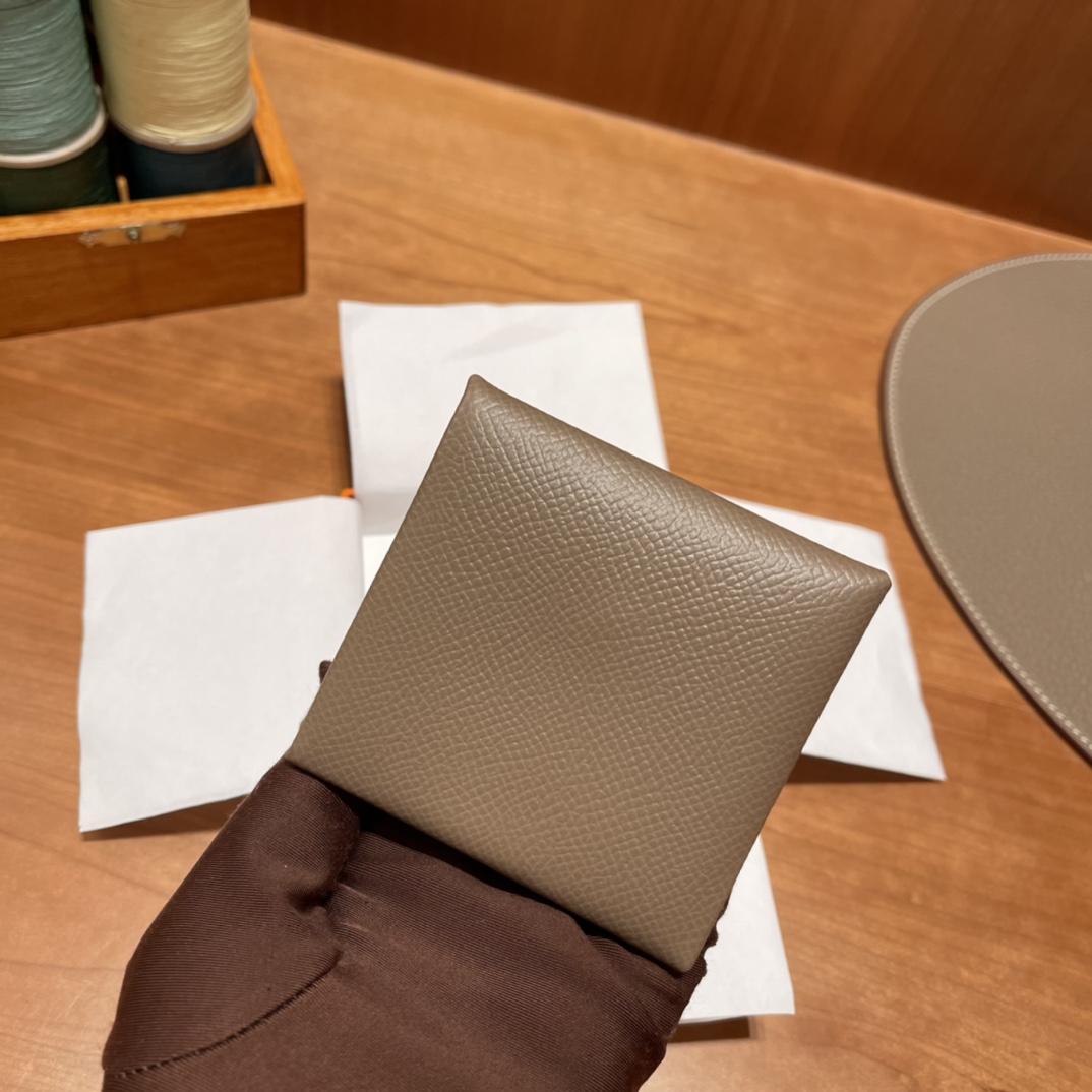 HERMES 爱马仕 卡包 Epsom皮 8C Gri Elephant 大象灰 进口蜜蜡线 全手工制作
