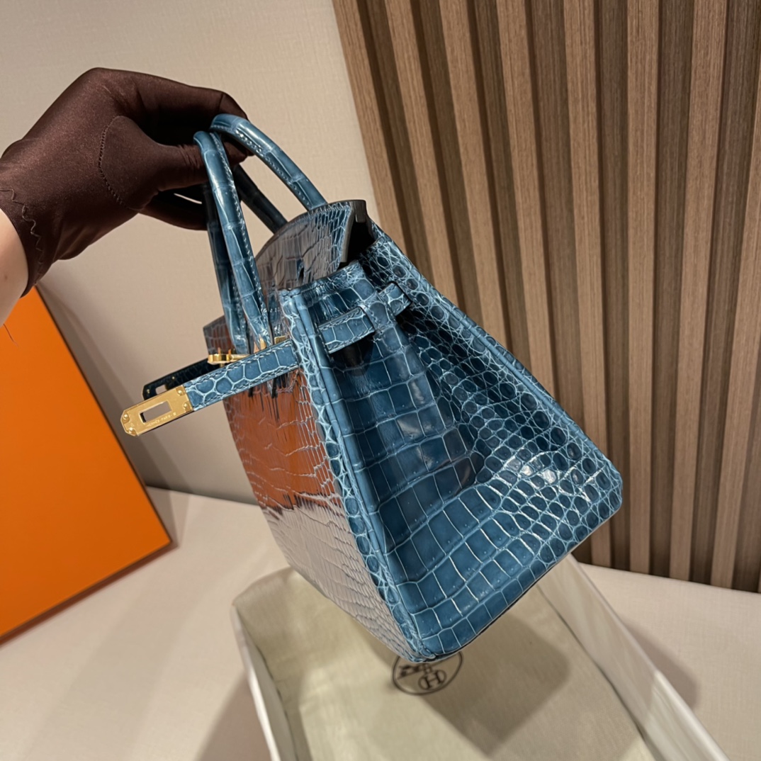 HERMES 爱马仕 Birkin 25cm 湾鳄Porocus 亮面 刻倒V W0 博斯普鲁斯海峡绿Vert Bosphore 高级感拉满 口蜜蜡线 全手工制作