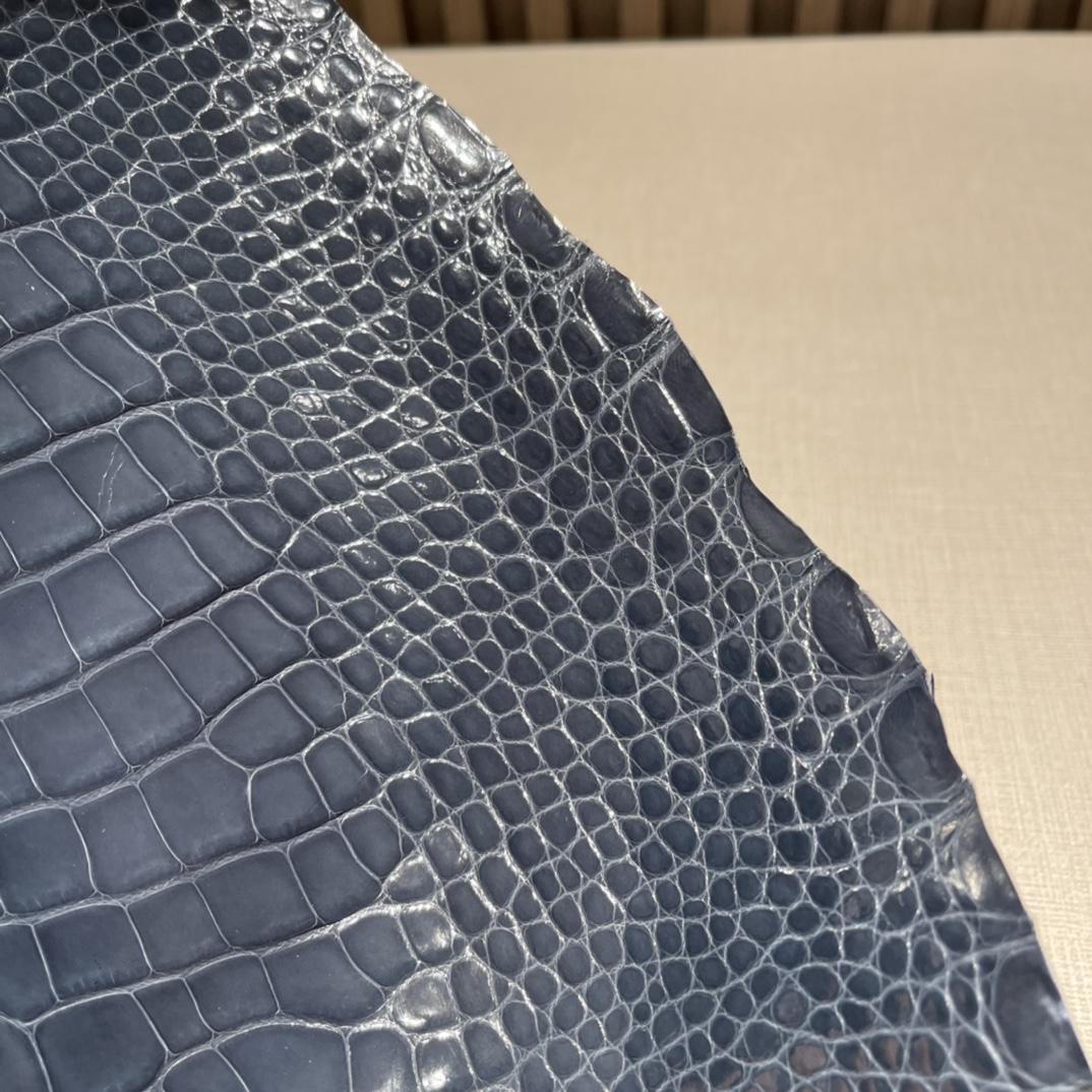 HERMES 爱马仕 N7 Bleu Tempete风暴蓝 特殊渠道鳄鱼皮 
