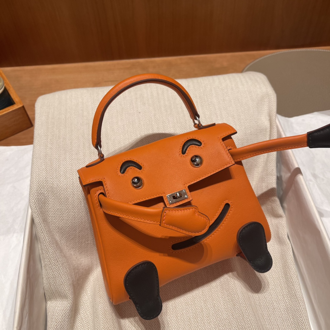 HERMES 爱马仕 Kelly Doll 娃娃包 千禧娃娃 可可爱爱 亲子包首选 93 橙色/89 黑色 进口蜜蜡线 全手工制作