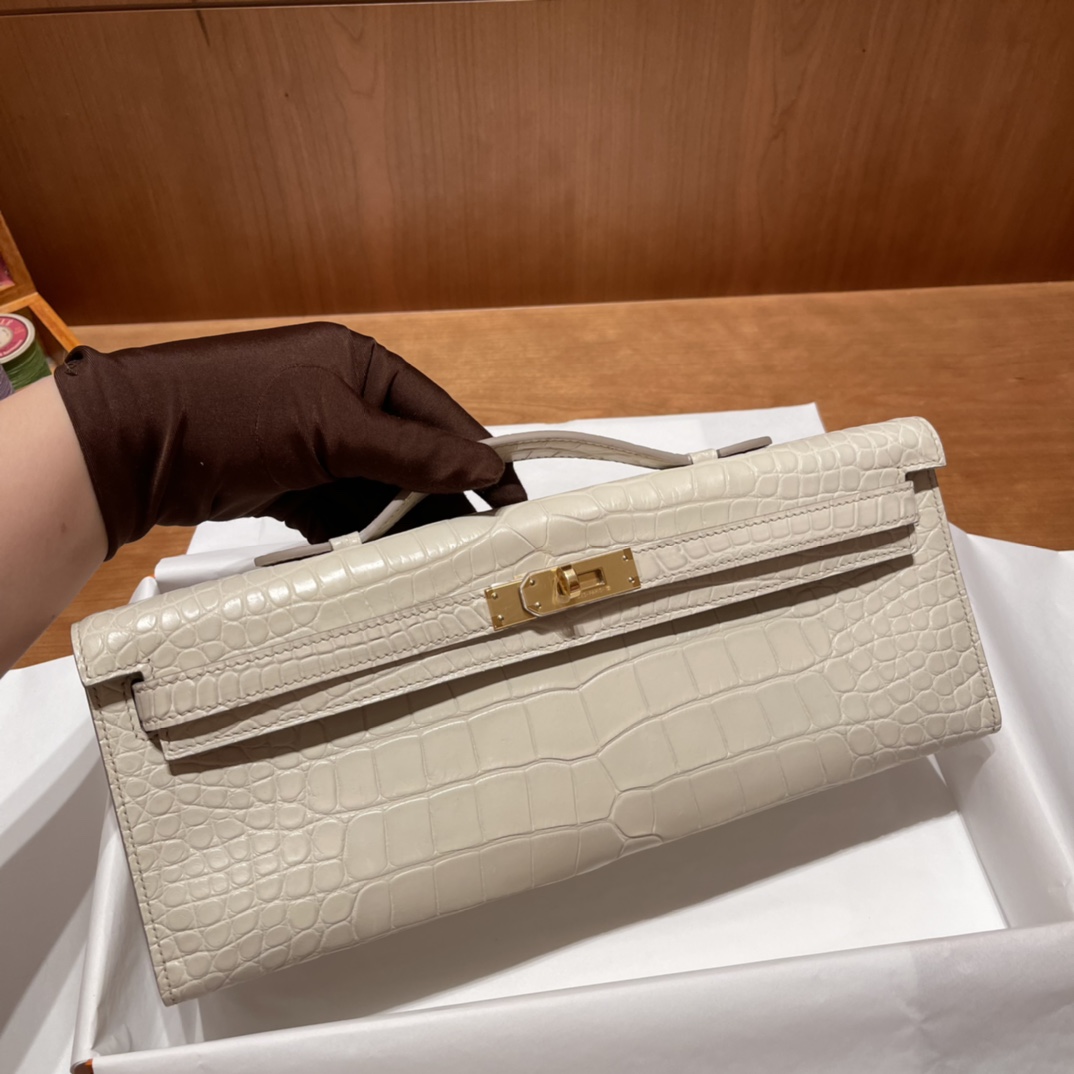 HERMES 爱马仕 Kelly cut 31cm 湾鳄 倒V 雾面 8L 冰川白Beton 进口蜜蜡线 全手工制作