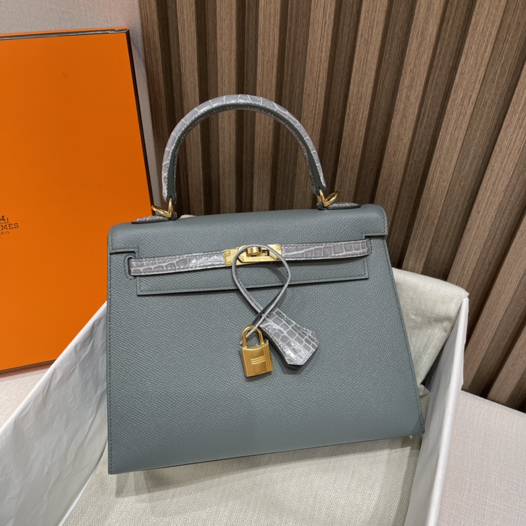 HERMES 爱马仕 Kelly Touch 25cm Epsom皮/亮面尼罗鳄 刻两点•• 74 Bleu Roi蓝灰色  拼鳄鱼又多了一份精致 进口蜜蜡线 全手工制作