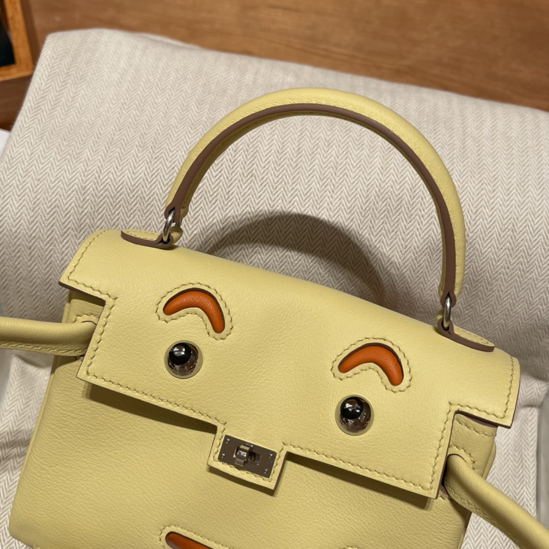 HERMES 爱马仕 Kelly Doll 娃娃包 千禧娃娃 swift皮 1Z 小鸡黄/93 橙色 可可爱爱 进口蜜蜡线 全手工制作