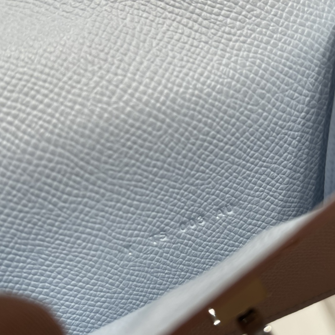 HERMES 爱马仕 Kelly Pocket 卡包 Epsom T0 雾蓝色Blue Brume️ 进口蜜蜡线 全手工制作