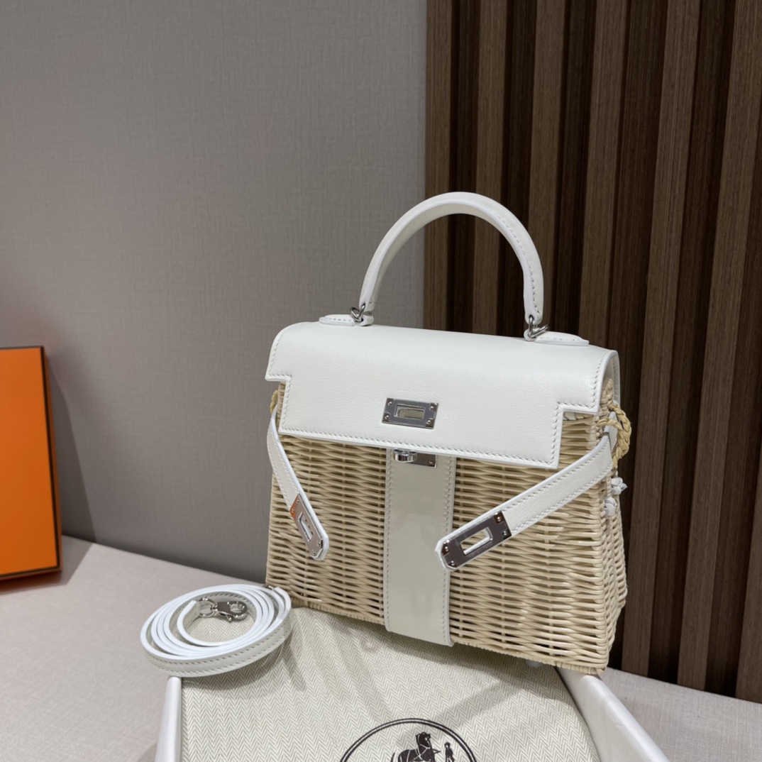 HERMES 爱马仕 Picnic kelly 20cm 竹藤包 swift 01 纯白Blanc 野餐包也能做到这么美 白色很仙 更百搭 进口蜜蜡线 全手工制作