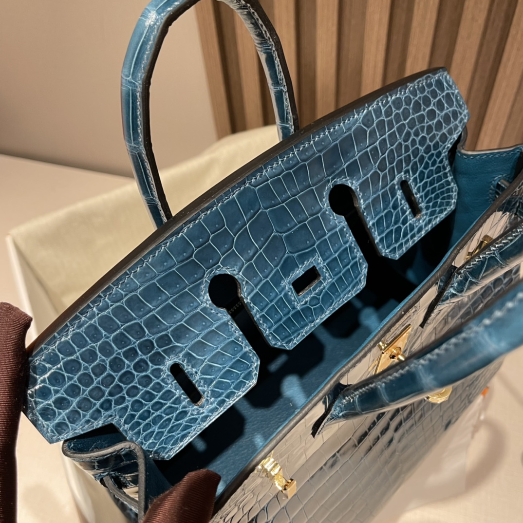 HERMES 爱马仕 Birkin 25cm 湾鳄Porocus 亮面 刻倒V W0 博斯普鲁斯海峡绿Vert Bosphore 高级感拉满 口蜜蜡线 全手工制作