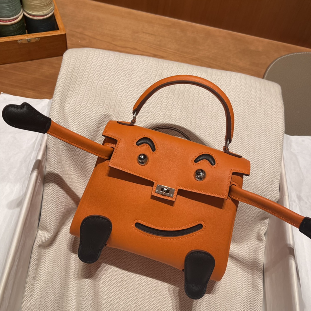 HERMES 爱马仕 Kelly Doll 娃娃包 千禧娃娃 可可爱爱 亲子包首选 93 橙色/89 黑色 进口蜜蜡线 全手工制作