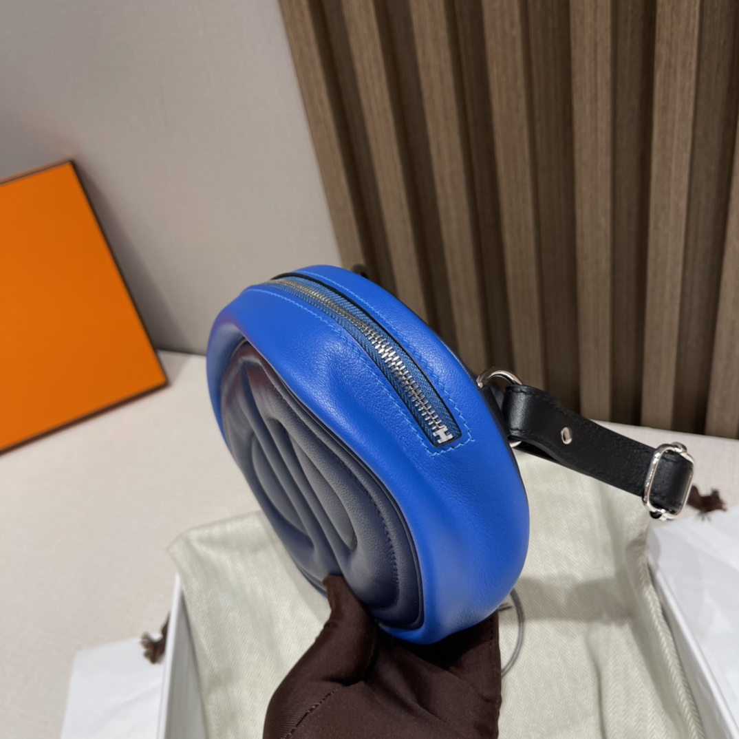 HERMES 爱马仕 【现货】 In-The-Loop Banane 71 Bleu France 73 Blue Saphir 89 Nior swift皮
