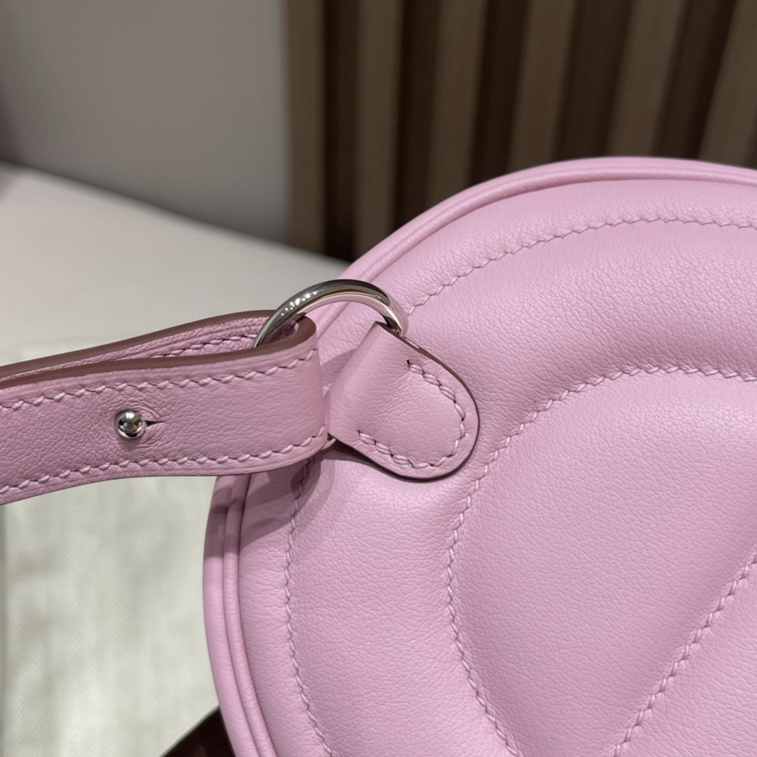 HERMES 爱马仕 【现货】 In-The-Loop Banane 5P Pink 樱花粉 swift皮 