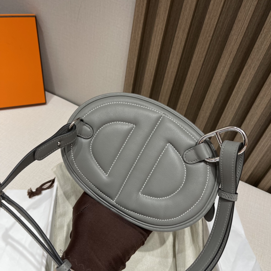 HERMES 爱马仕 【现货】 In-The-Loop Banane 80 Gris Perle 珍珠灰 swift皮