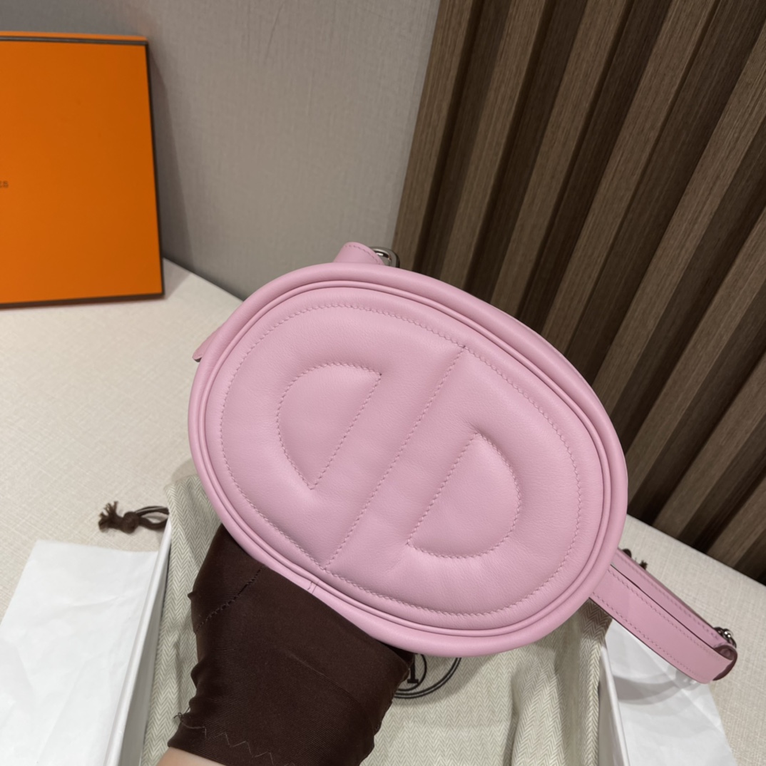 HERMES 爱马仕 【现货】 In-The-Loop Banane 5P Pink 樱花粉 swift皮 