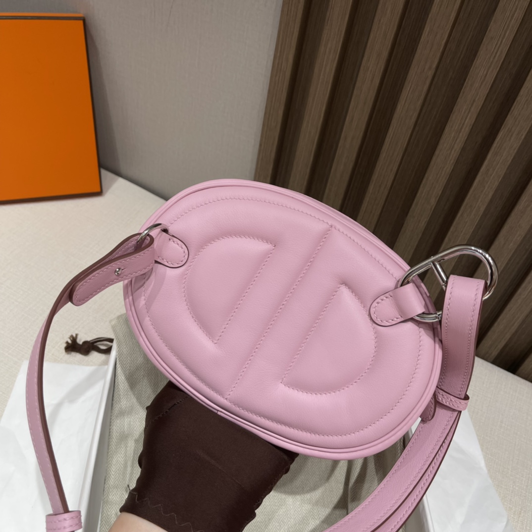 HERMES 爱马仕 【现货】 In-The-Loop Banane 5P Pink 樱花粉 swift皮 