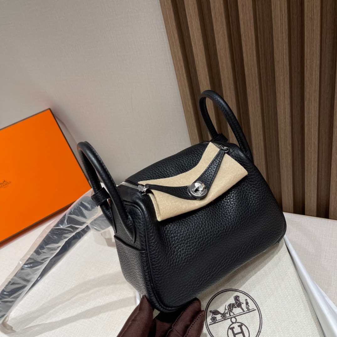 HERMES 爱马仕 【现货】 Mini Lindy TOGO皮 89 Nior 经典黑
