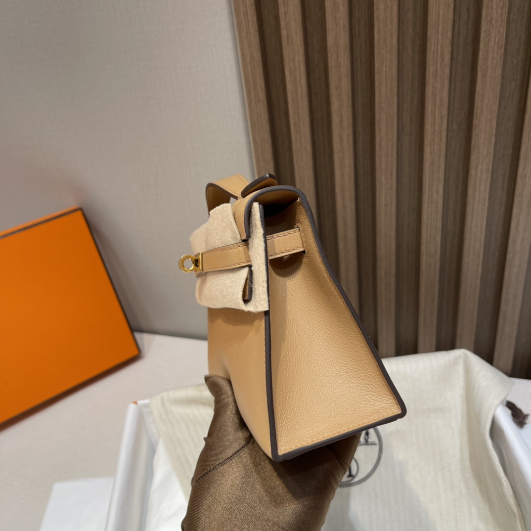 HERMES 爱马仕Mini Kelly 1代 0M 玛萨拉茶色 22cm 银扣 Swift皮 Birkinx娇娇名品