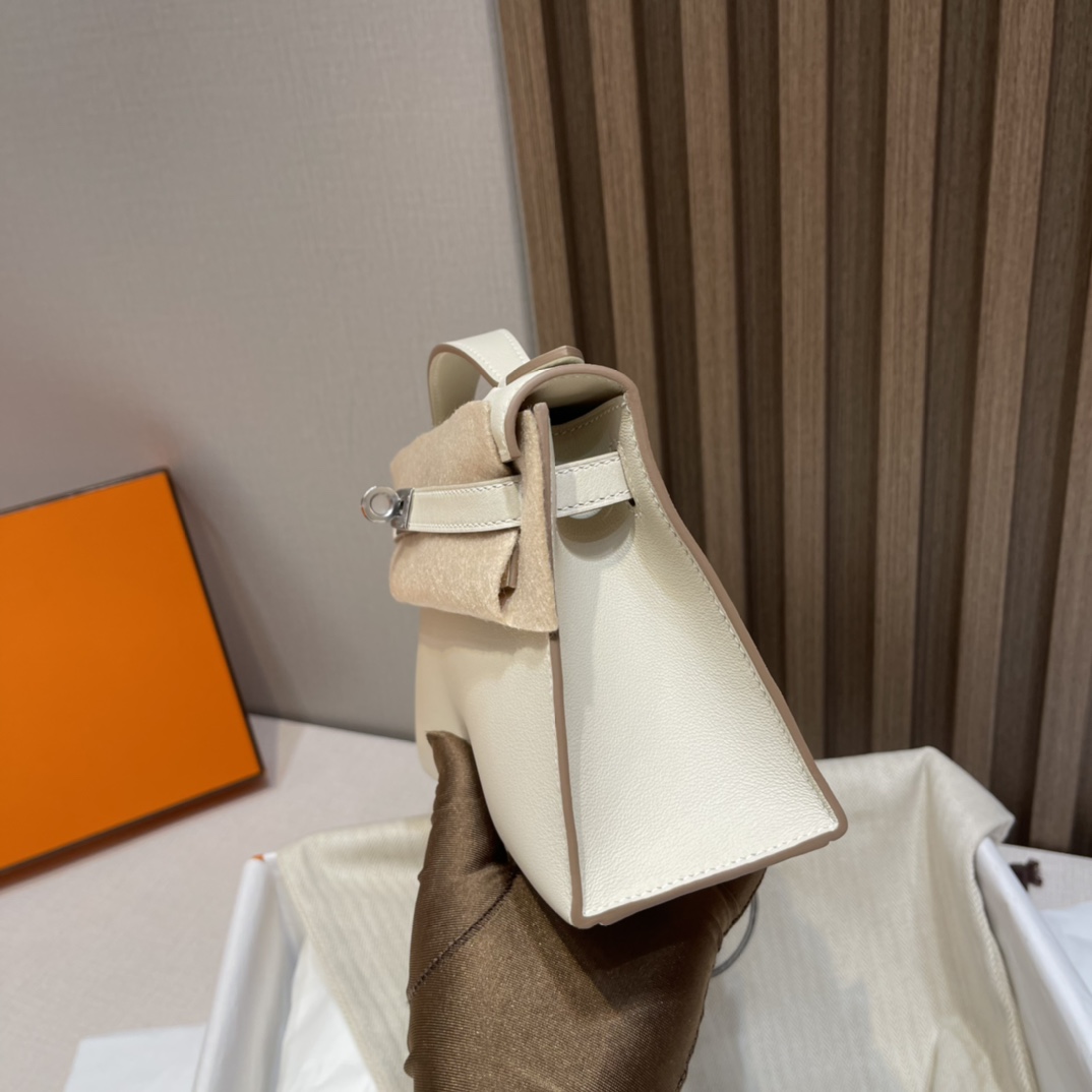 HERMES 爱马仕Mini Kelly 1代 10 Craie奶昔白 22cm 银扣 Swift皮 Birkinx娇娇名品