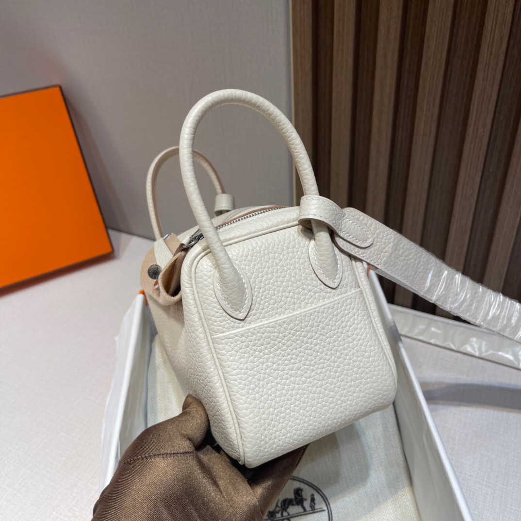 HERMES 爱马仕 Lindy 18cm 10 Craie 奶昔白 TOGO 进口蜜蜡线 全手工制作