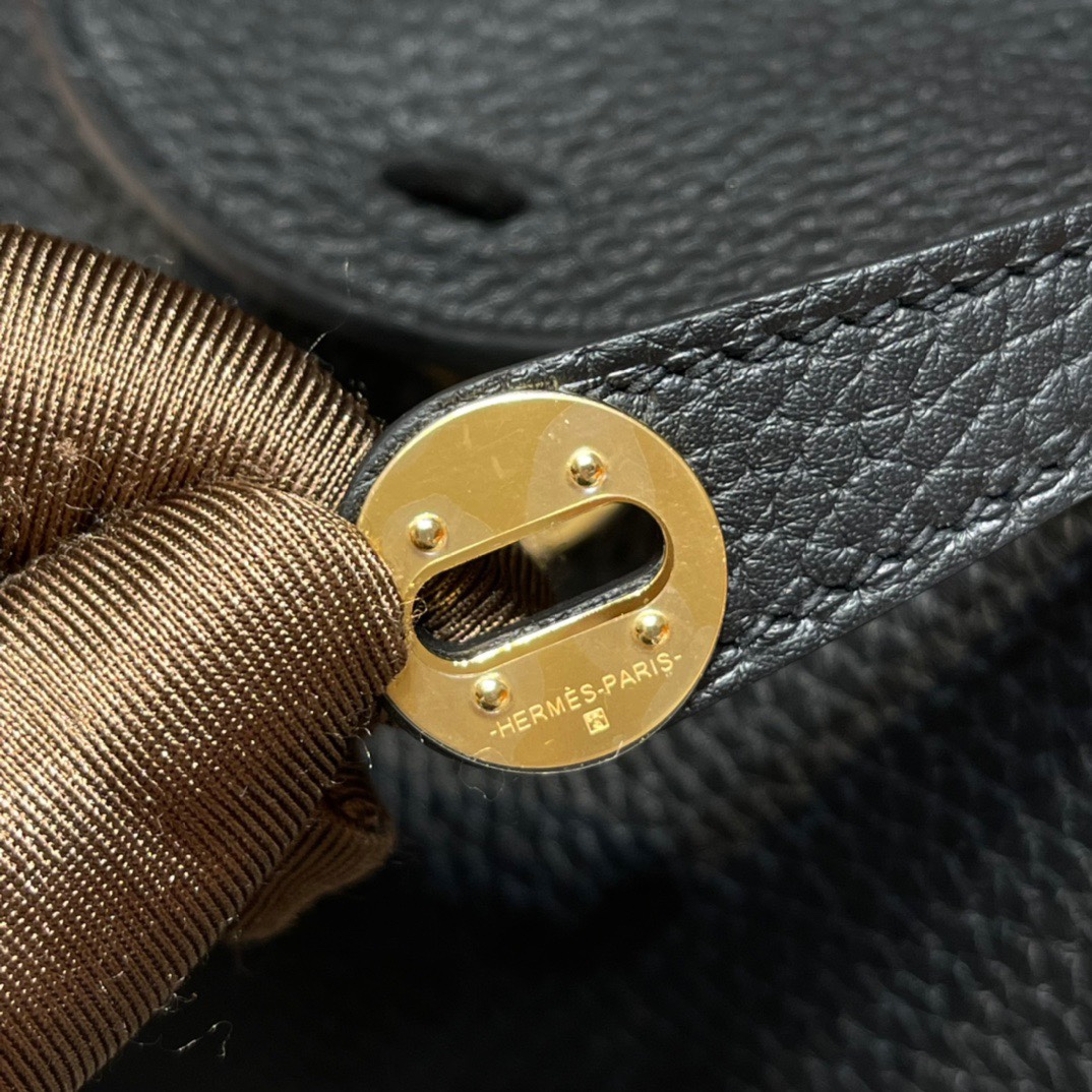 HERMES 爱马仕 Lindy 18cm 89 Nior 经典黑 TOGO 进口蜜蜡线 全手工制作