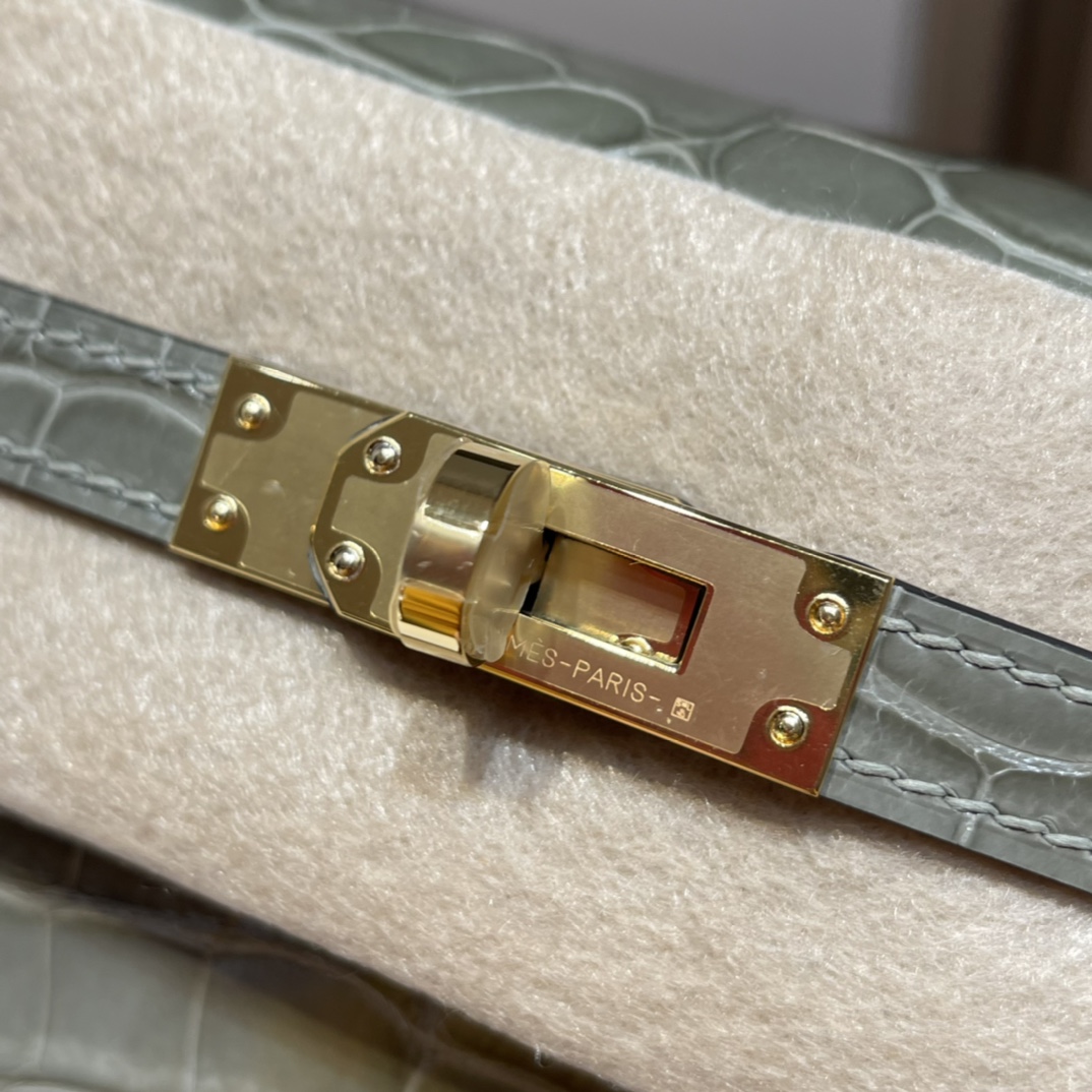 HERMES 爱马仕Mini Kelly 1代 80 Gris Perle 珍珠灰 22cm 金扣 鳄鱼皮 Birkinx娇娇名品