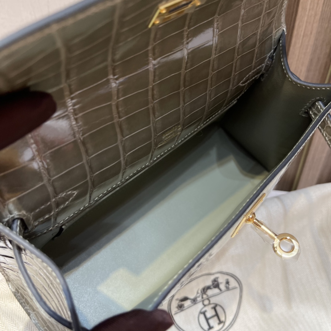 HERMES 爱马仕Mini Kelly 1代 80 Gris Perle 珍珠灰 22cm 金扣 鳄鱼皮 Birkinx娇娇名品