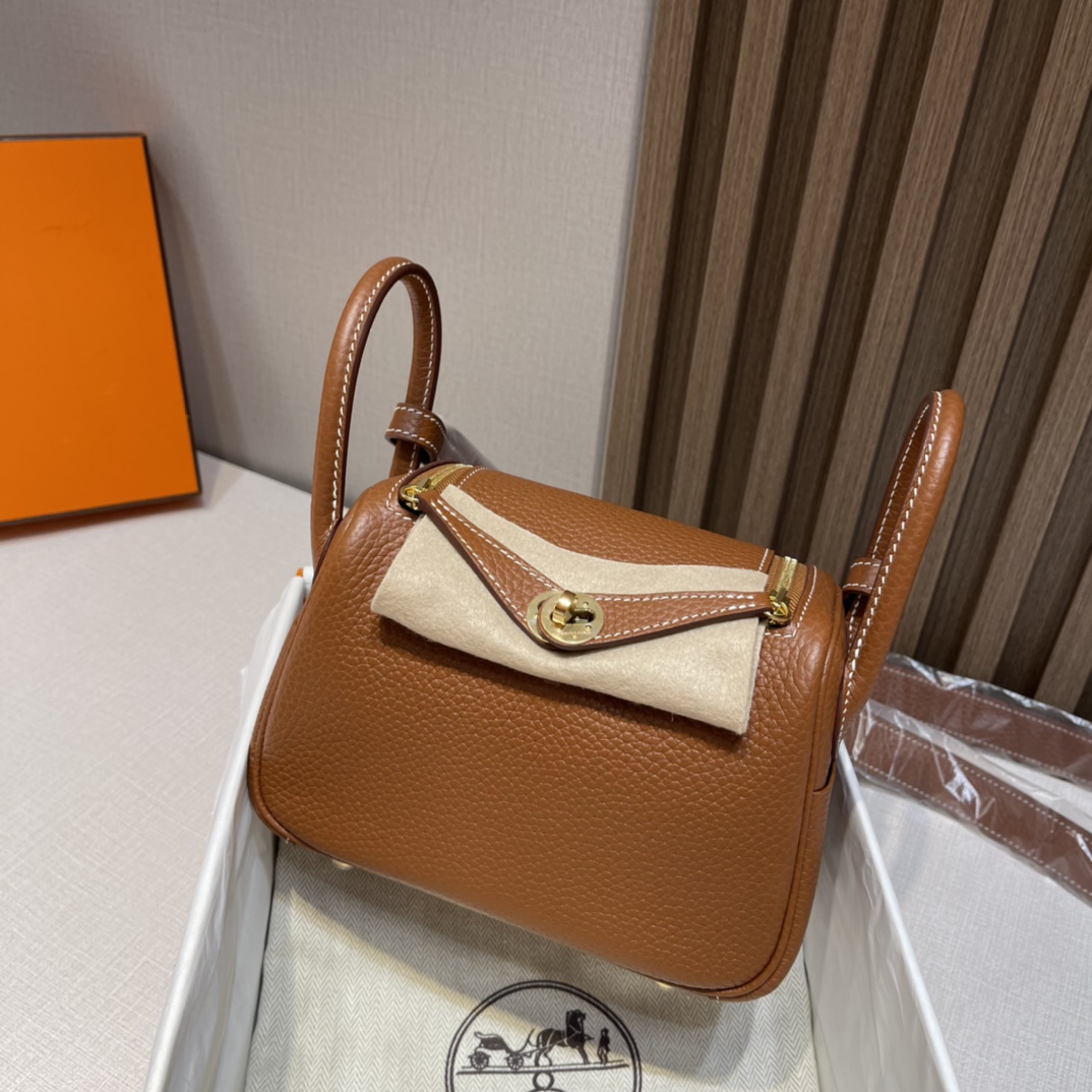 HERMES 爱马仕 Mini Lindy CK37 金棕色 Togo皮 20cm 娇娇名品